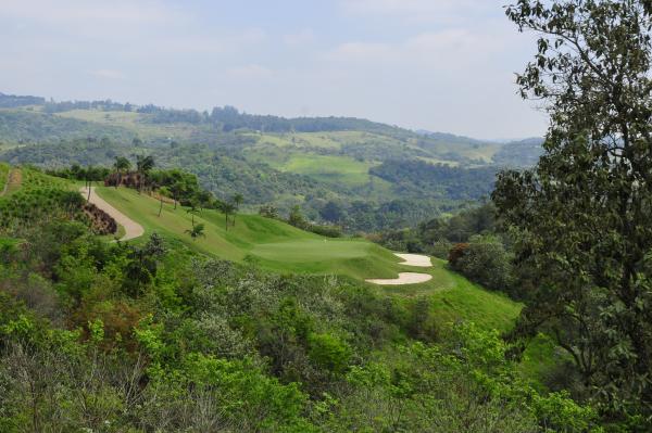 Blick auf den Golfplatz vom Vista Verde Golfclub bei Sao Paulo.