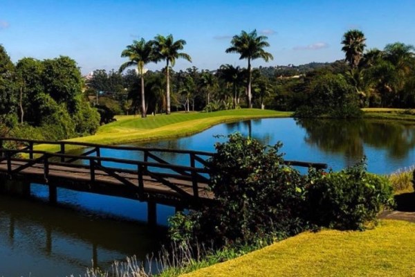 Der Sapezal Golfclub wird von der Golf Federation Sao Paulo geführt.