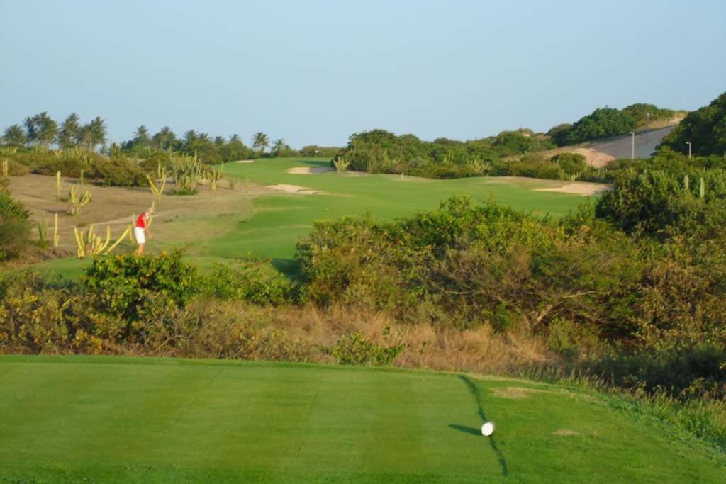 Fastgame vom Aquiraz Riviera Ocean & Dunes Golfclub in der Nähe von Fortaleza.