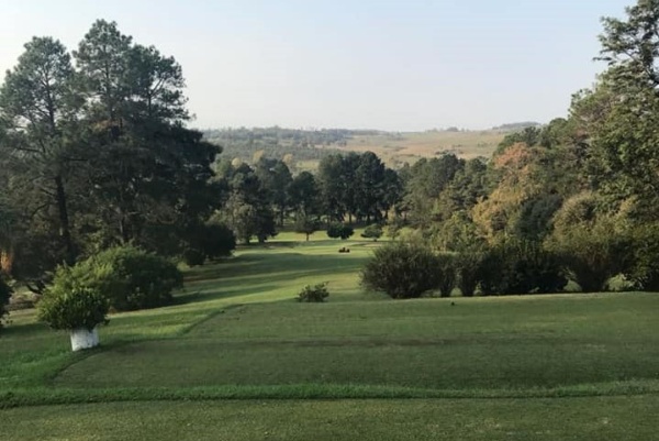Blick auf den Golfplatz vom Campestre de Livramente Golfclub.