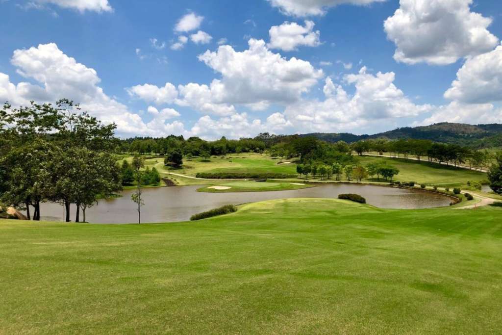 See am Golfplatz vom Fazenda Guariroba Golfclub bei Campinas.