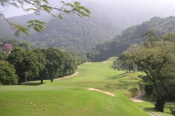 Frontine vom Golfplatz vom Gavea County Golfclub in Rio de Janeiro.