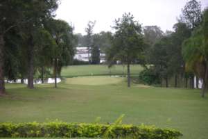 Eingang zum Golfplatz vom International Golfclub 500 bei Guaratingueta.