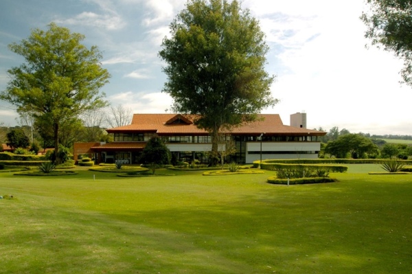 Clubhaus vom Londrina Golfclub im Bundesstaat Parana.