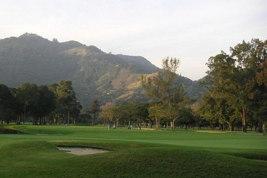 Blick auf den Golfplatz vom Itanhanga Golfclub in Rio de Janeiro.