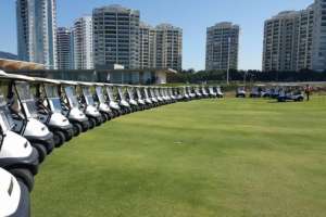 Golfcarts vom Olympia Golfplatz in Rio de Janeiro.