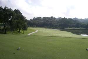 Dogleg am Golfplatz vom Sao Fernando Golfclub in Cotia.